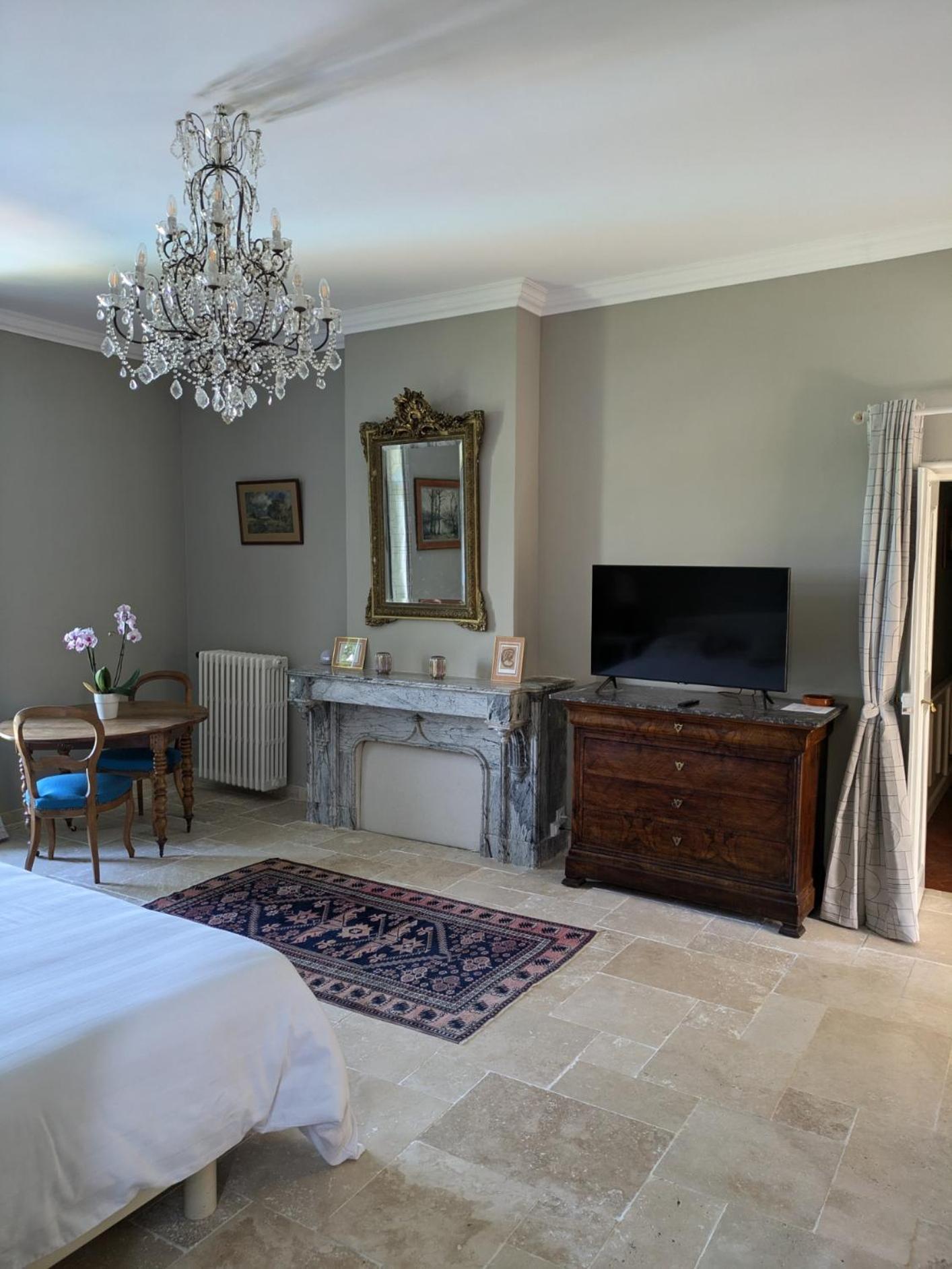 Le Domaine Du Soulier -Gite Et Chambres D'Hotes - La Maison Du Gardien Tornac المظهر الخارجي الصورة